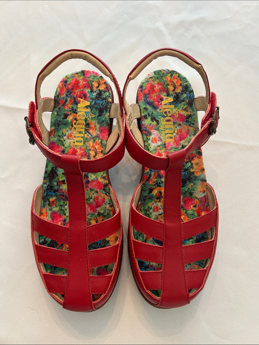 NWOT, Alegria Red Leather Strappy T-Bar Sandal, size 37